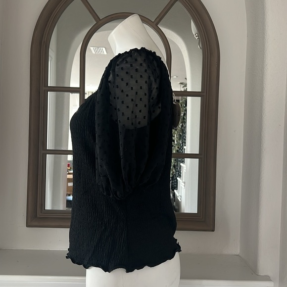 Status by Chenault Smocked Puff Sleeve Top in Black, Size L New w/Tag - Picture 5 of 7